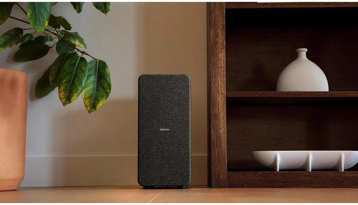 Denon DHT-S517 саундбар с беспроводным сабвуфером вид спереди