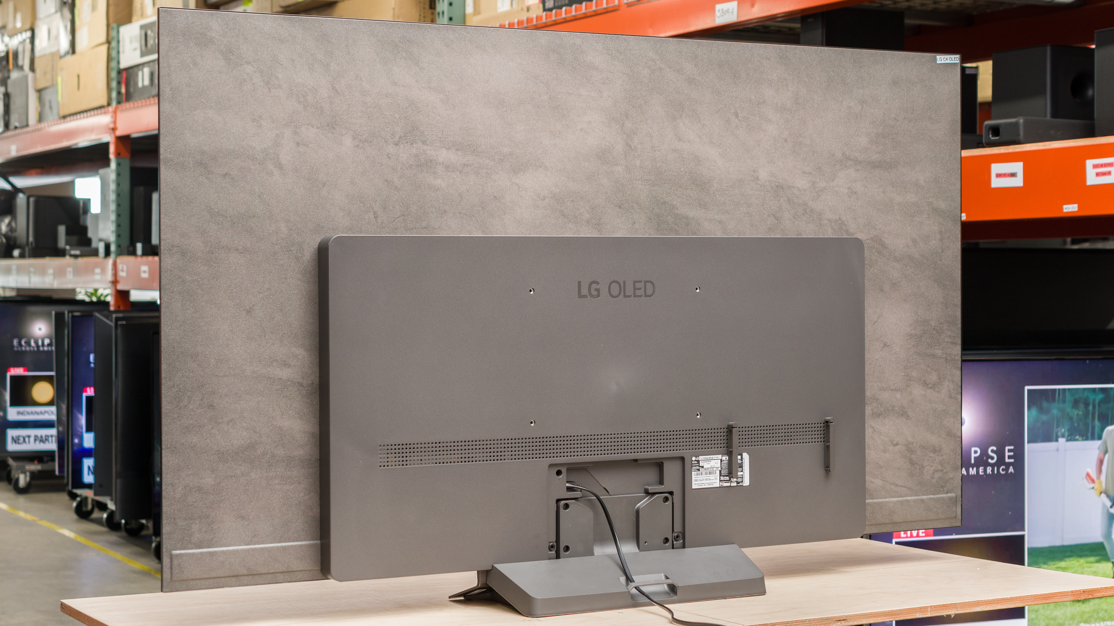 Задняя панель LG C4 OLED